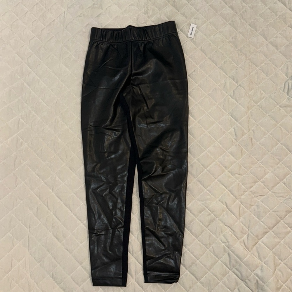 Old Navy Faux Leather Front Leggings, cotton back, xs petite, new with tags